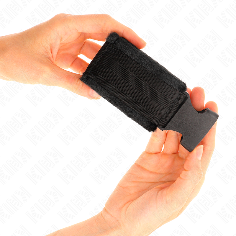 KINK - RESTRICCIONES DE MUÑECA DE NYLON CON GANCHO Y BUCLE ROJO-NEGRO MODELO 1 AJUSTABLE 25-35 CM X 6 CM
